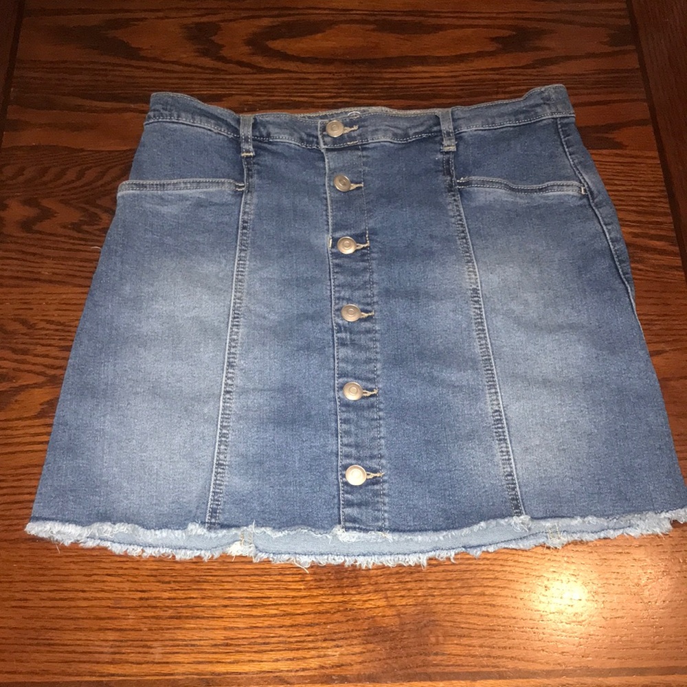 Girl’s Denim Button-Up Skirt Size XXL (18)